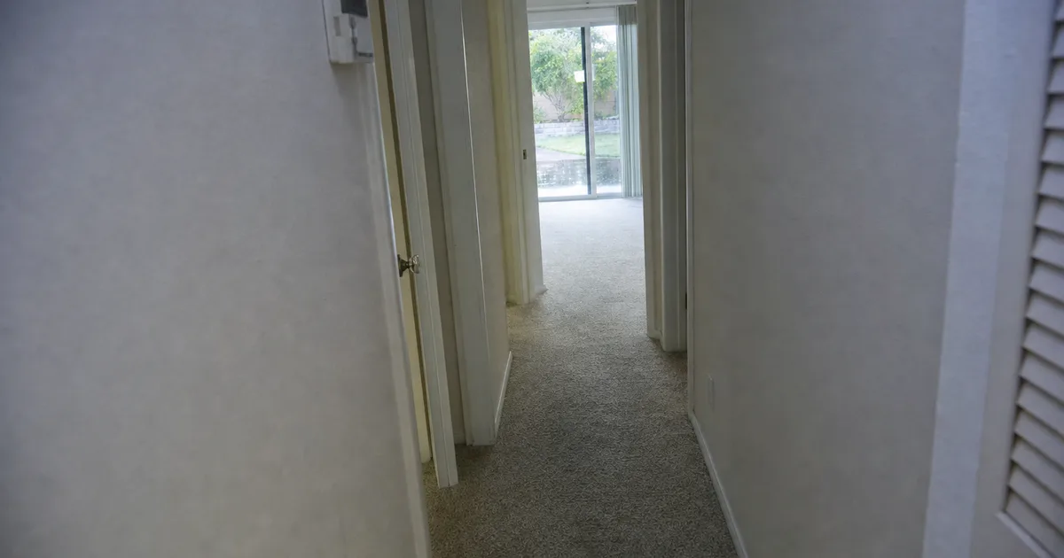 A Home Interior With Carpet in Thousand Oaks, CA